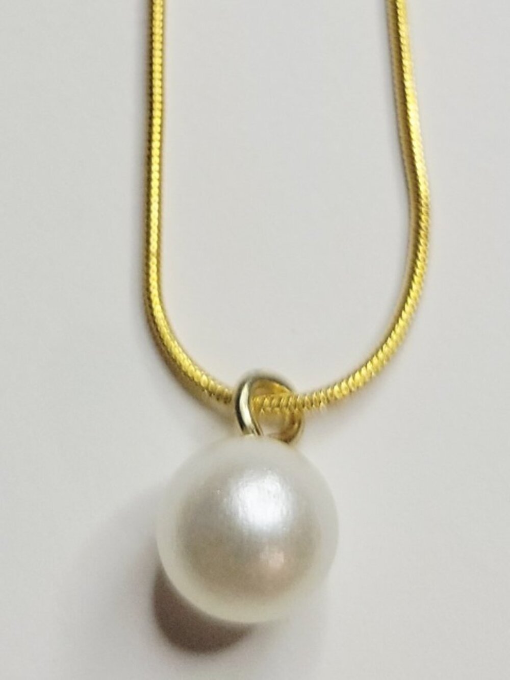NWT Gold Color Snake Chain Necklace With Pearl Charm Pendant 21 Inches, Lobster